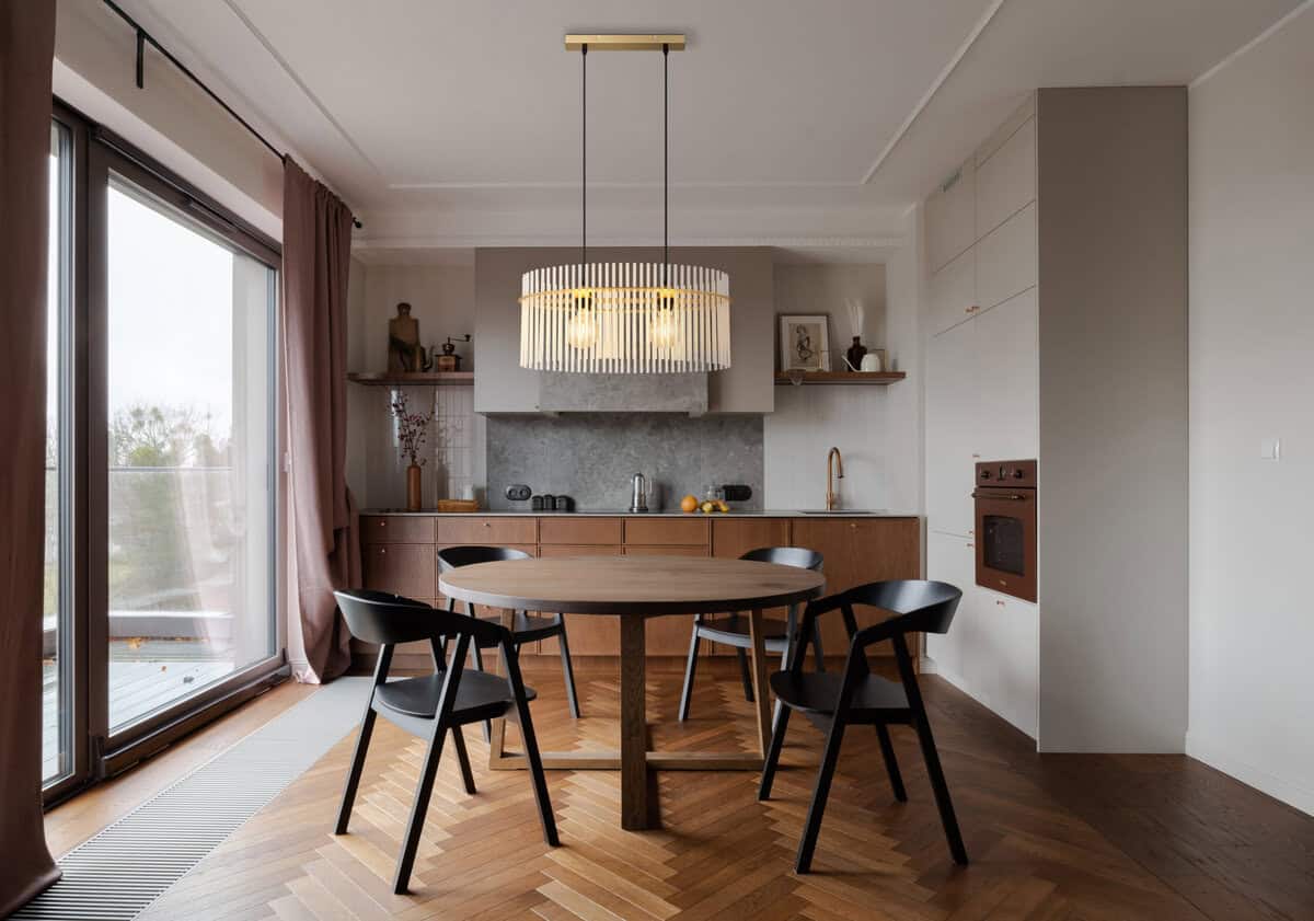 EKSKLUZIVNA VISILICA